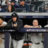 Los Yankees caen 4-3 y quedan fuera de la Serie Divisional