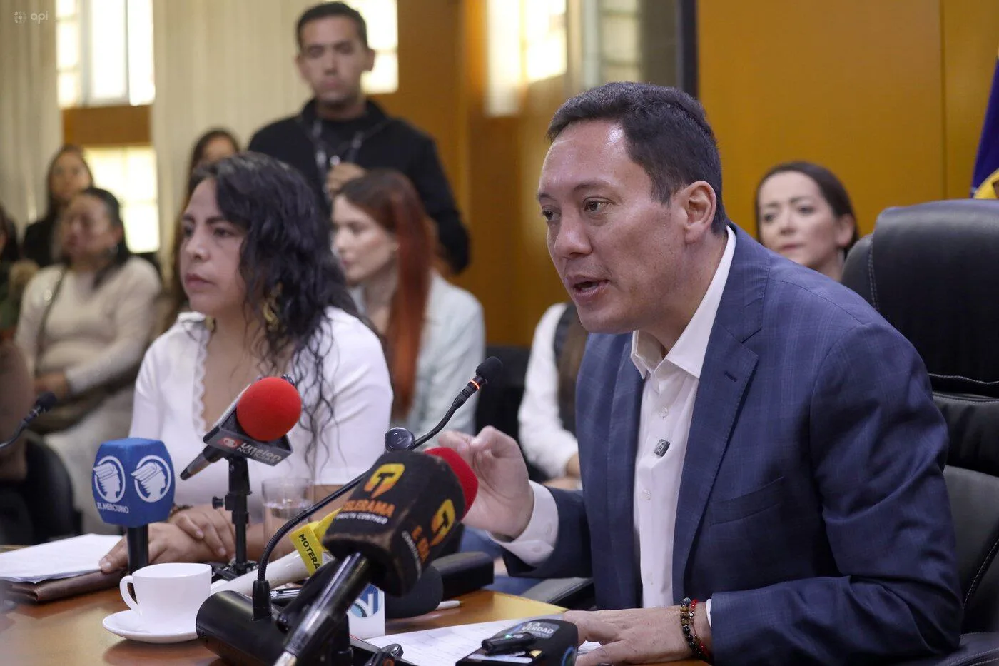 Cuenca exige control tras allanamientos por presunta corrupción