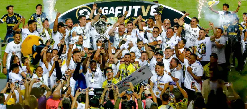 Deportivo Táchira consiguió la décima estrella