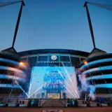 Manchester City enfrenta sanciones por violar normas financieras