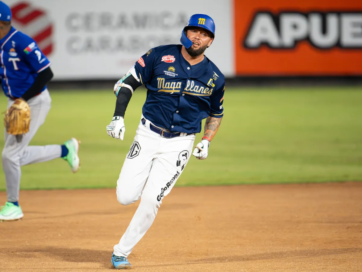 Breyvic Valera entra al club de los 500 hits en la LVBP