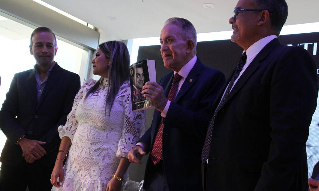 Gilberto Correa bautiza “El príncipe de la animación”