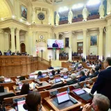 Senado peruano fija reglas y puntajes para renovar el TC