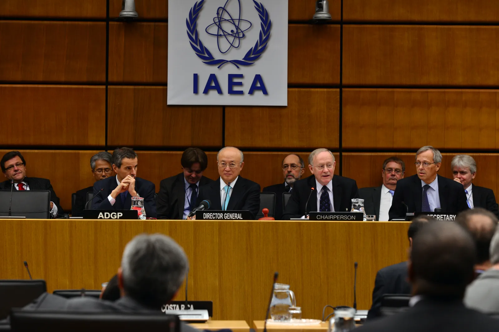 Barrett dice que la embajada de EE UU ya opera al completo