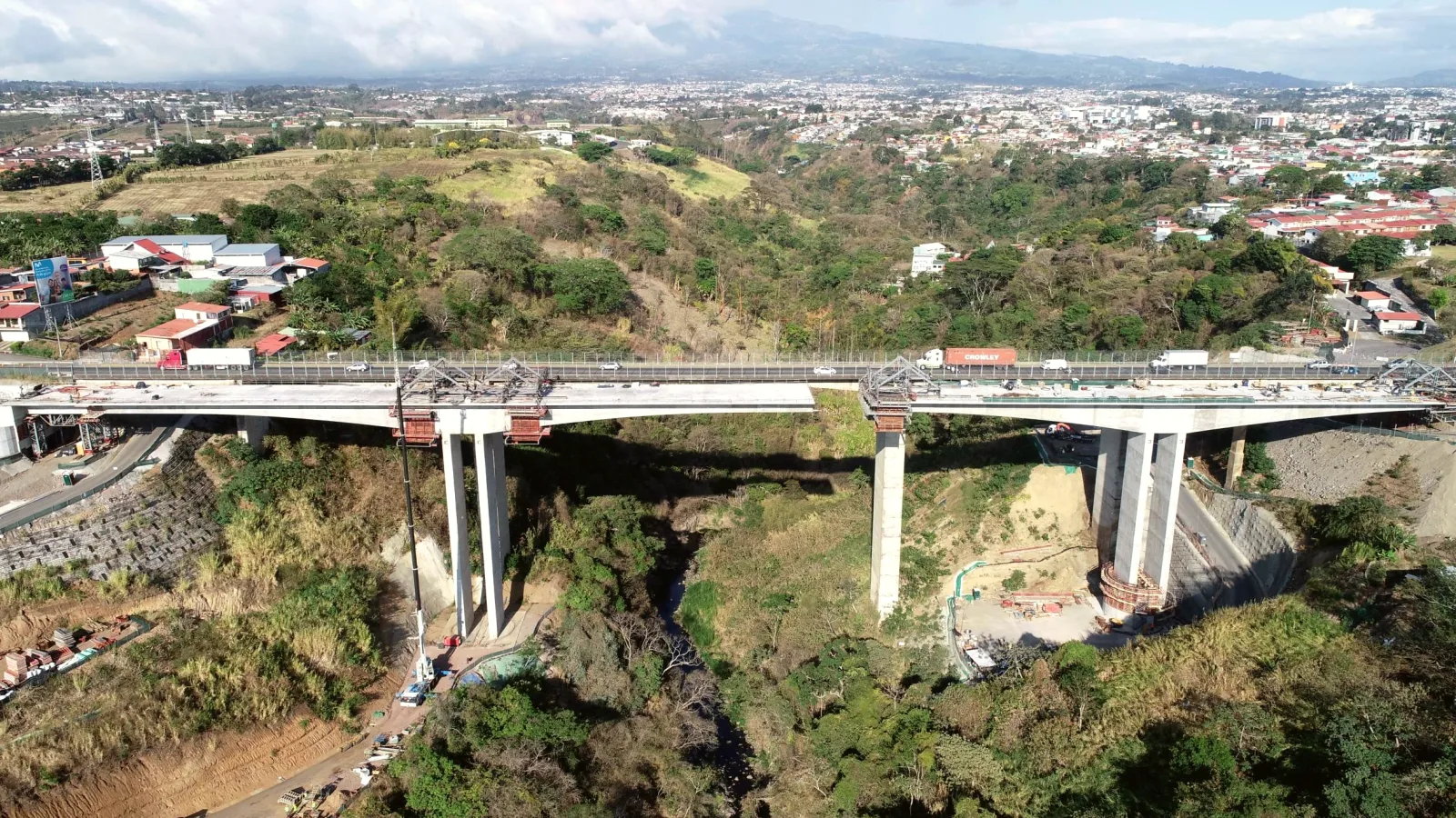 Puentes colgantes conectan bosques y salvan monos en Costa Rica