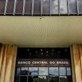 Brasil endurece reglas del sistema financiero abierto