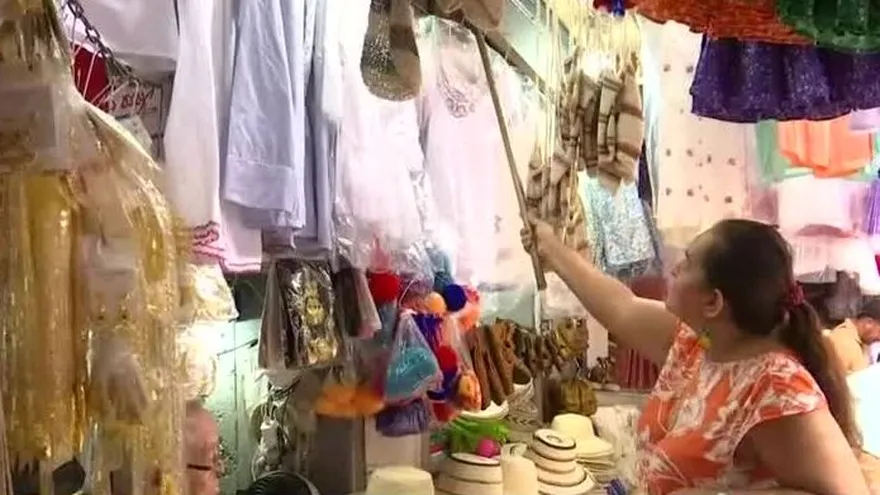 Baja la compra de atuendos típicos en Salsipuedes antes de noviembre