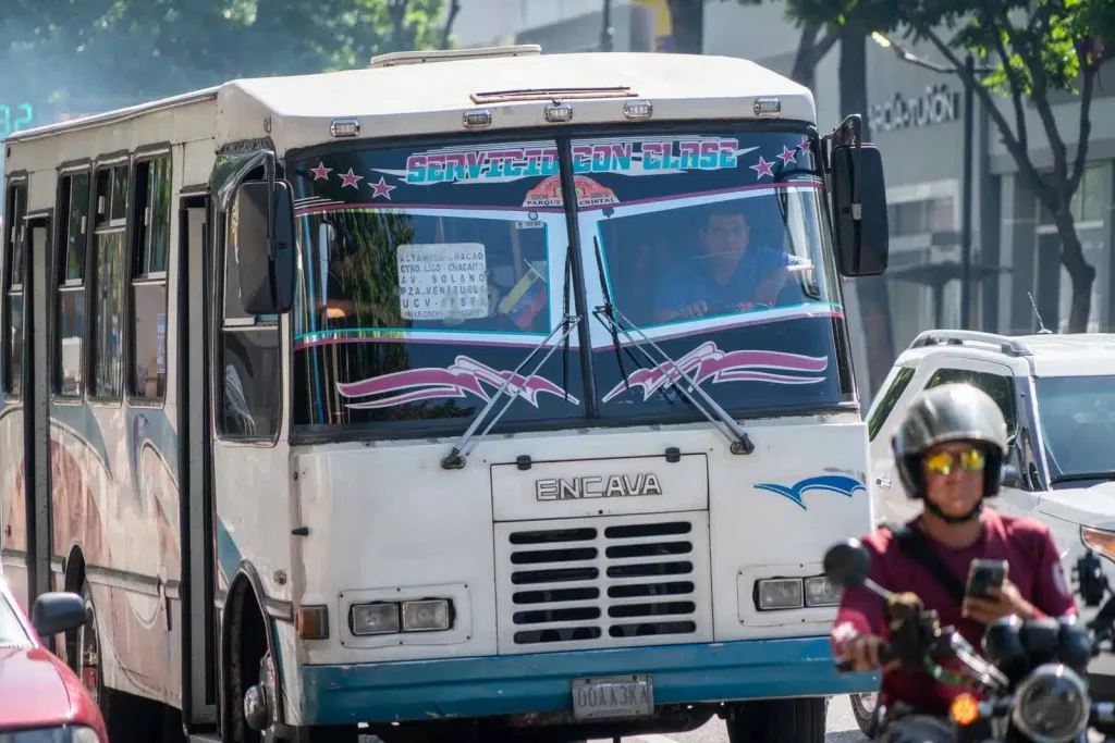 El pasaje urbano sube a 220 bolívares desde el 1 de octubre