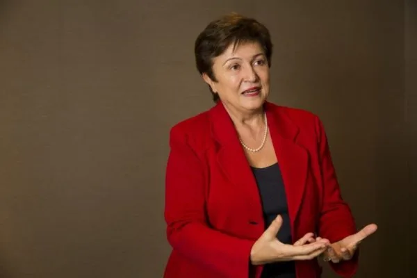Georgieva advierte que la IA ampliará brechas y deuda global
