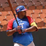 Alexander Palma se alista con Tiburones para la LVBP 2026-27