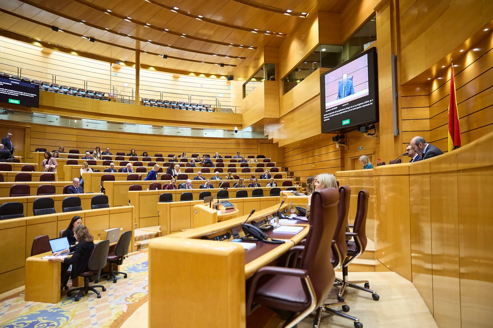 El adelanto electoral frena la ofensiva del PP en el Senado