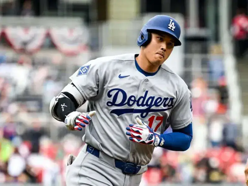 Ohtani no estará en la alineación de los Dodgers este viernes por molestias en la rodilla izquierda