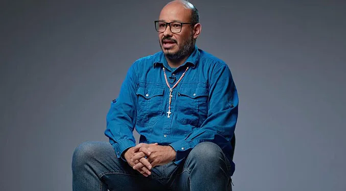 Tribunal absuelve al periodista Carlos Julio Rojas