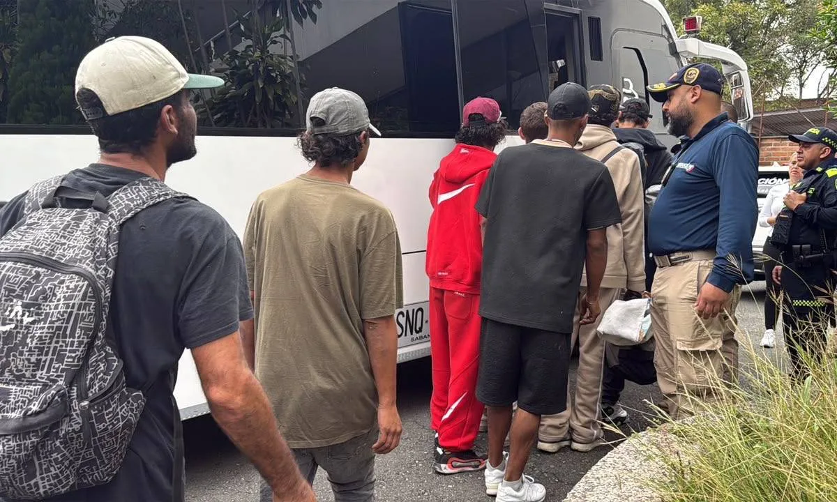 Medellín expulsa a 17 venezolanos por diversos delitos