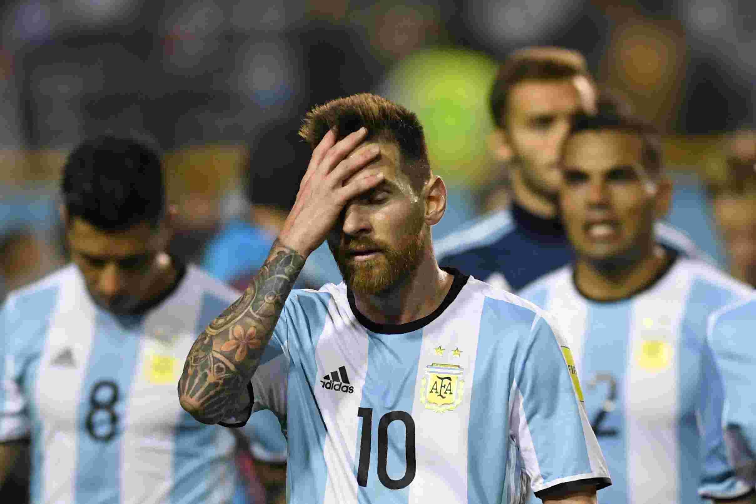 Lionel Messi enfrenta una posibilidad real de perderse la Copa del Mundo del próximo verano