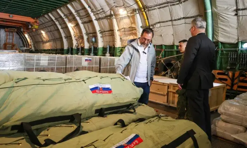 Rusia entrega el primer cargamento de ayuda tras los sismos de junio