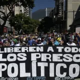 Seis presos políticos siguen presos pese a cumplir condena