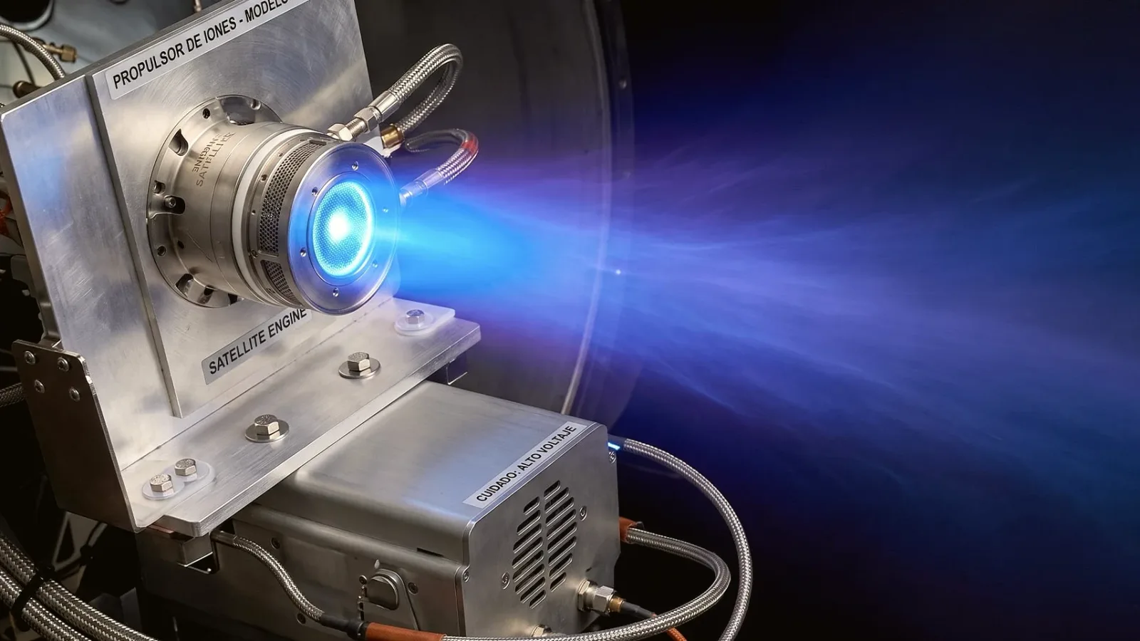 Un satélite español con propulsión eléctrica ya está en órbita