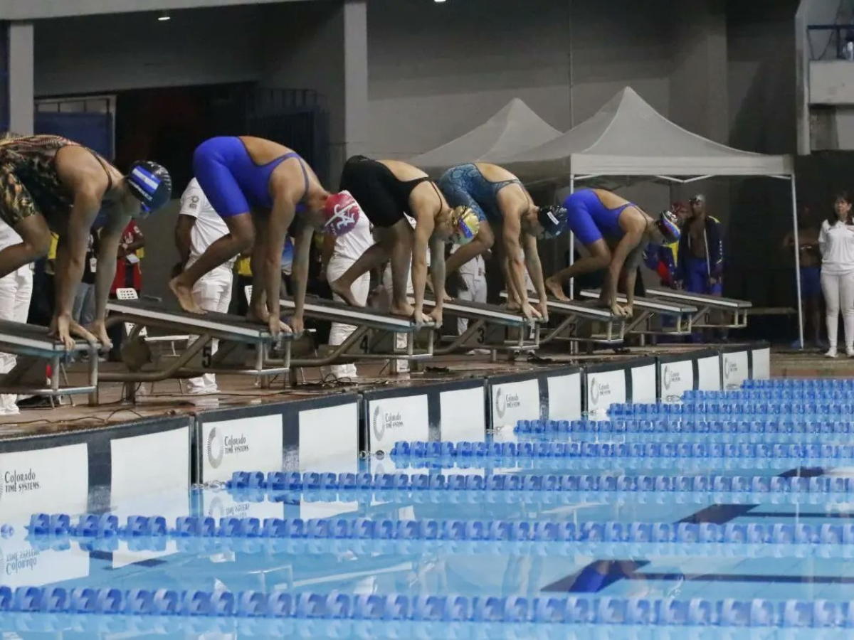 Natación aporta otras 12 preseas al medallero criollo