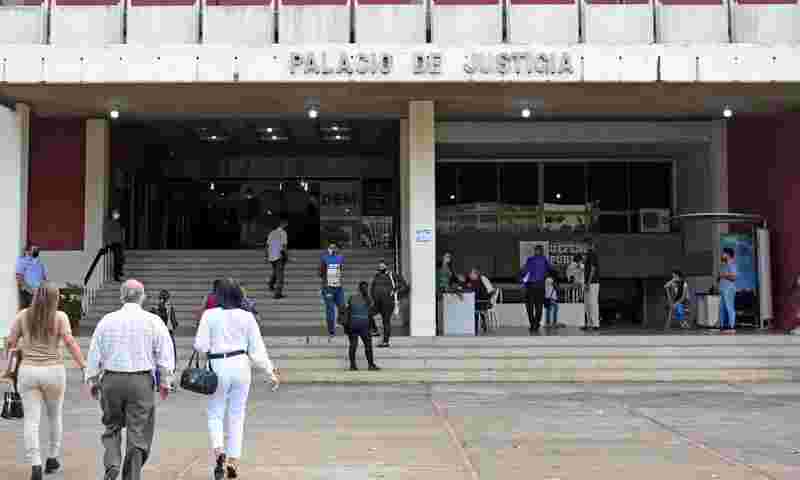 Adolescente de 15 años mata a palos a otro de 13