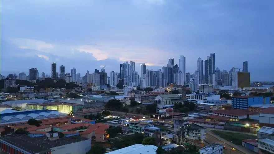 Panamá enfrentará aguaceros y tormentas con ráfagas este sábado