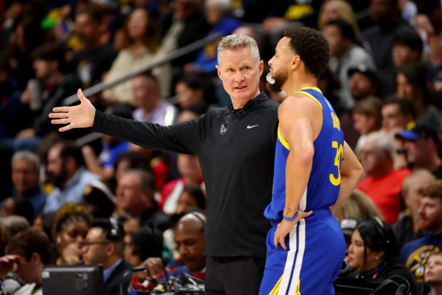 Kerr frena un golpe al futuro de Curry en Golden State