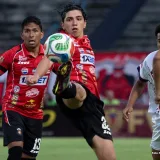Caracas FC y Zamora se juegan sus opciones este domingo