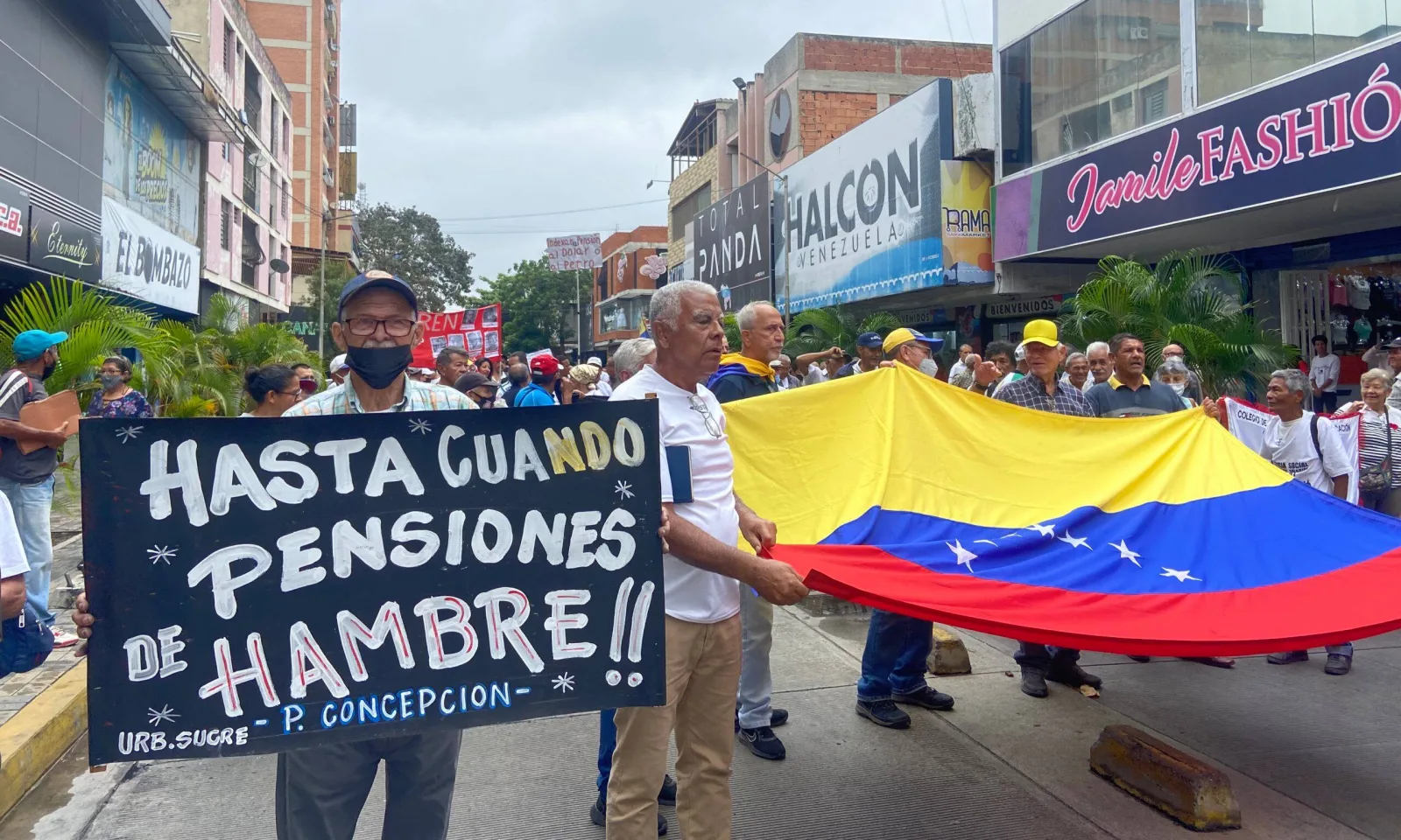 Trabajadores convocan a un cacerolazo para este lunes 