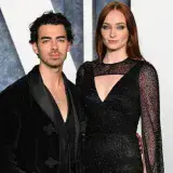 El cantante Joe Jonas presenta solicitud de divorcio de la actriz Sophie Turner
