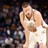 Warriors esperan al mercado ante las dudas por Porzingis