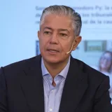 Neuquén cesa a cinco estatales y revisa cobros indebidos