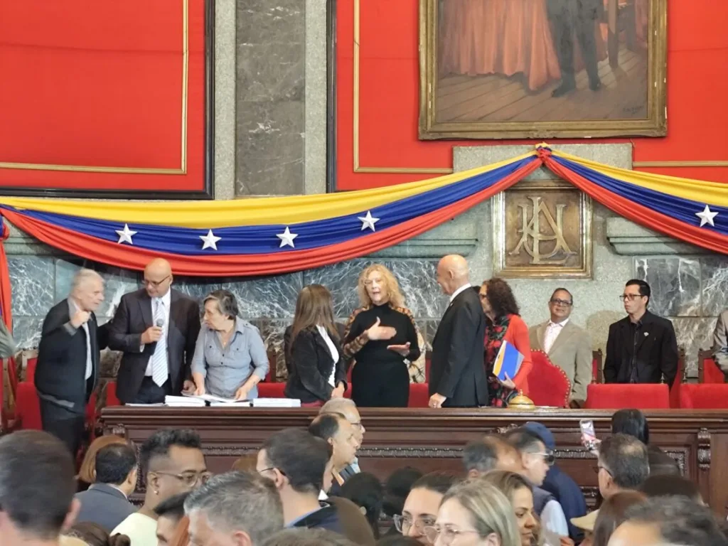 Gobierno anuncia restitución de fondos para investigación en la ULA