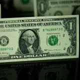 Dólar en Colombia cae bajo COP$3.200 por primera vez en siete años