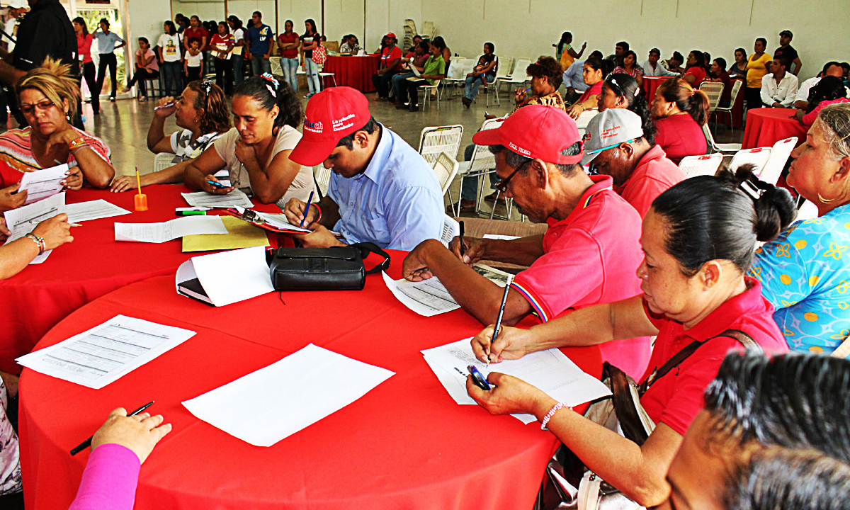 Psuv prepara consulta pública sobre disputa territorial con Guyana