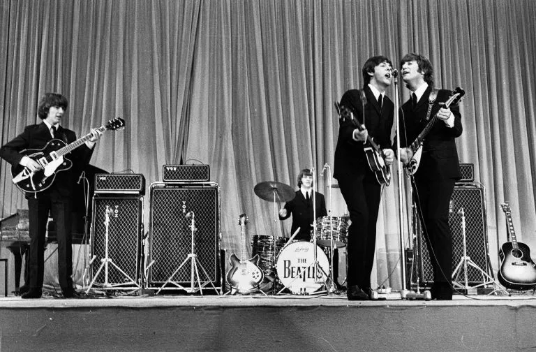 Lanzan edición remasterizada del icónico álbum Rubber Soul