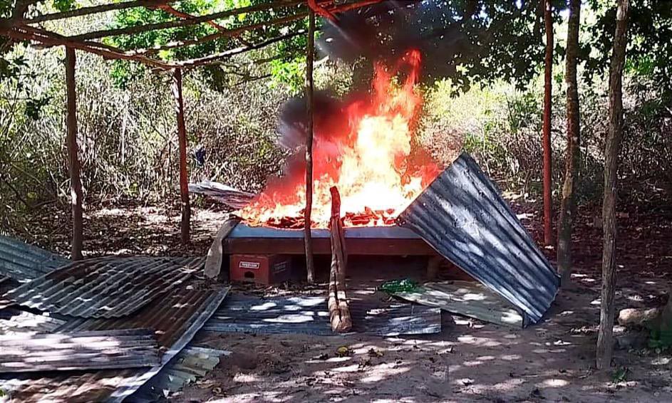 Fanb destruye base logística de la banda 'El Pilo' en Sucre