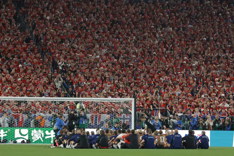El remo vikingo impulsa la euforia de Noruega en su regreso al Mundial