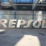 Venezuela y Repsol acuerdan explorar gas y petróleo en la costa oriental de Maracaibo