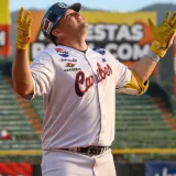 Balbino Fuenmayor arranca a 4 jonrones de los 100 en la LVBP