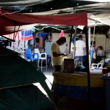 Sonrisa Grande sigue entre carpas y daños tras cuatro meses