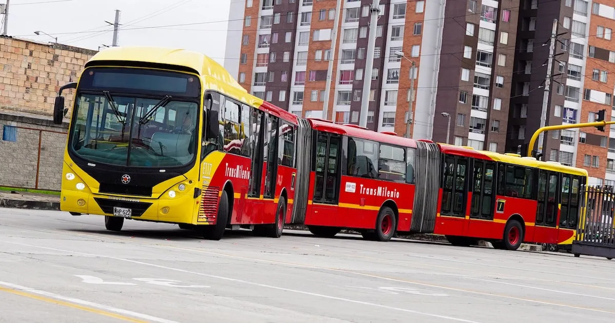TransMilenio activa 49 estaciones con puertas automáticas