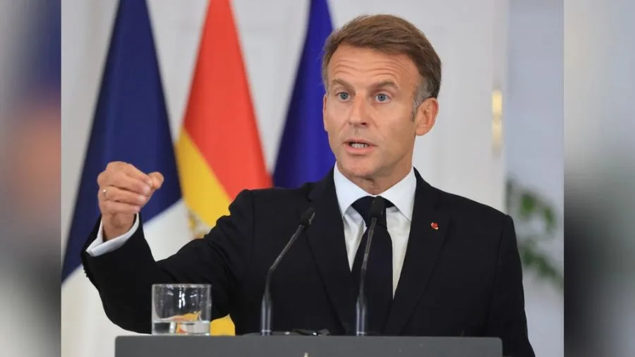 Francia ofrece préstamos sin intereses a comercios vandalizados