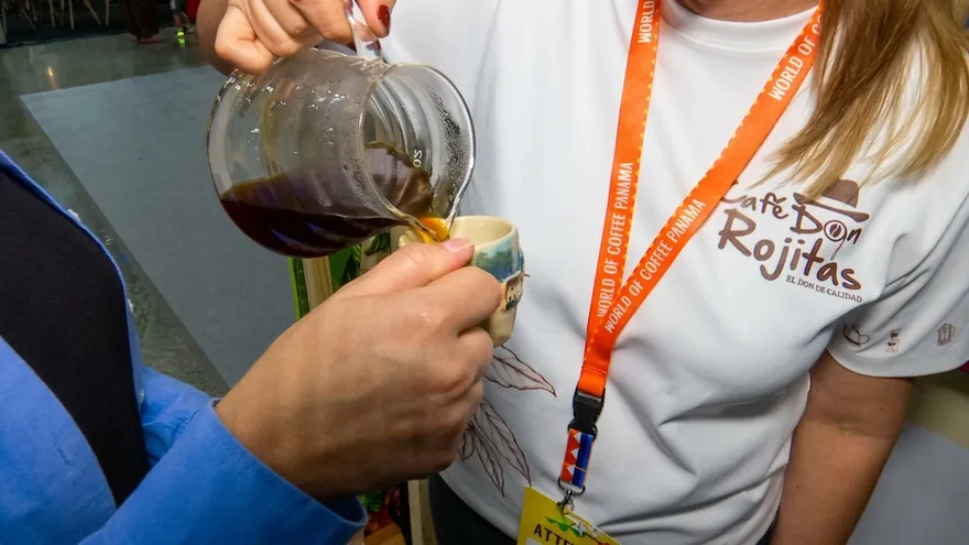 Panamá exhibe 300 expositores y su café de alta gama