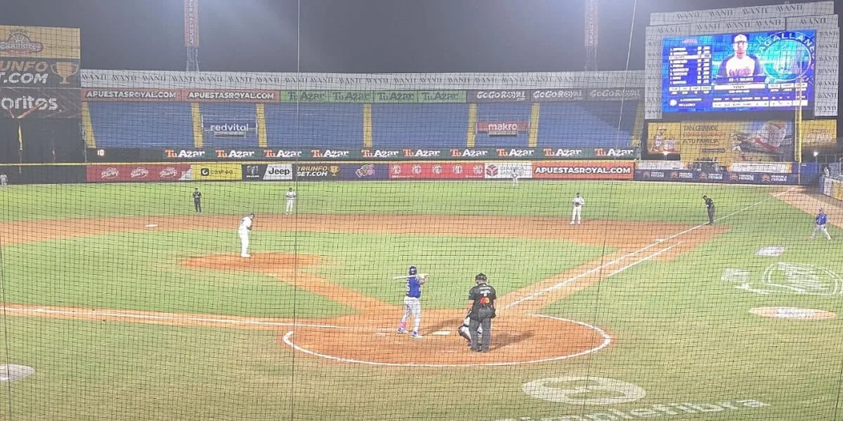 Tiburones de La Guaira aplasta 9-0 a Magallanes