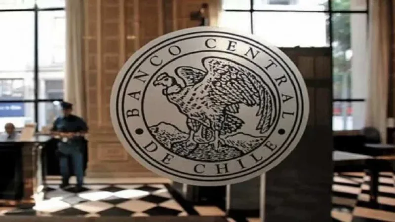 Chile pone en circulación una moneda de 50 pesos para sostener
