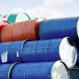 WTI pierde terreno y cierra la semana con baja de 1,3%