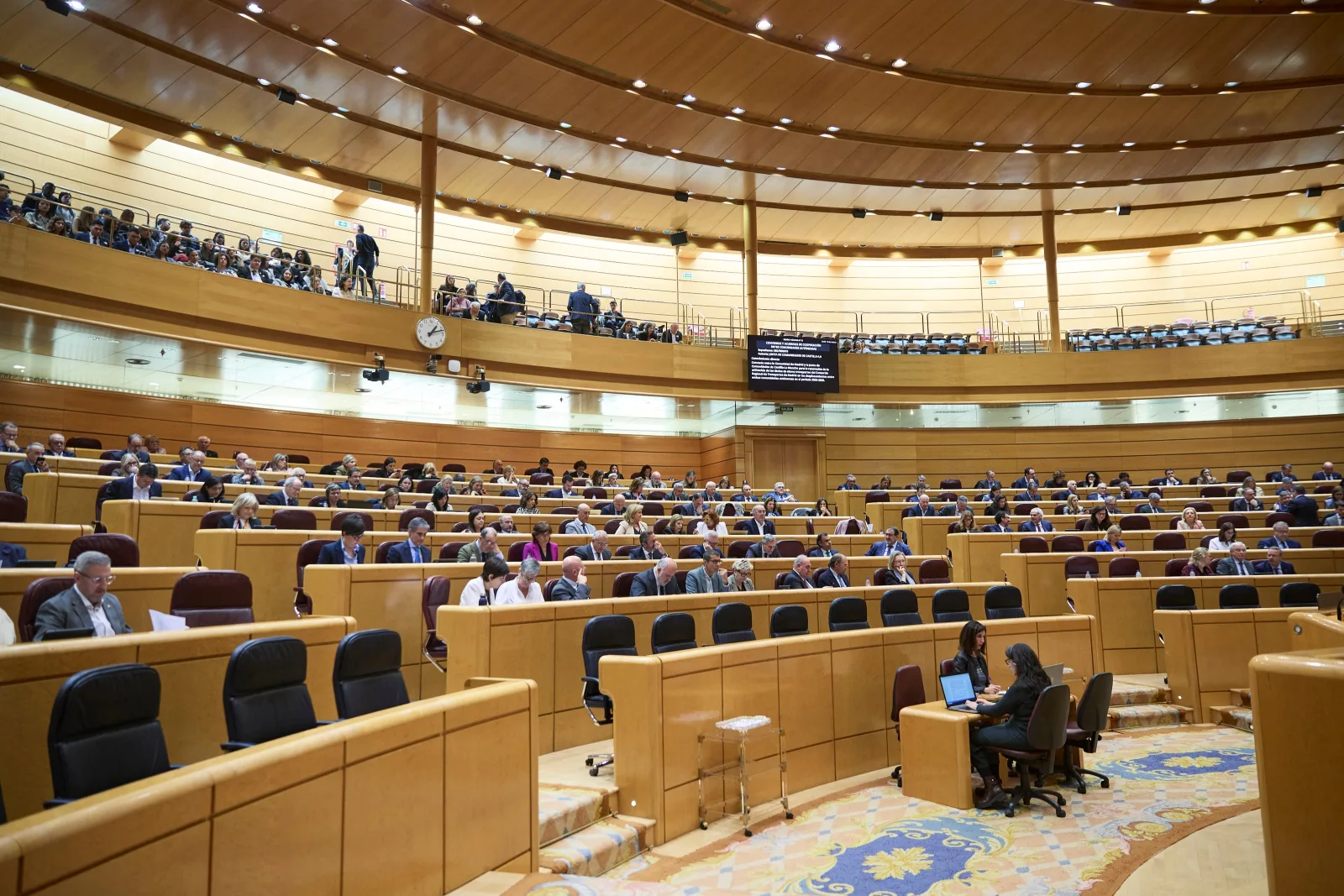 PP y Vox reparten el Senado en 23 provincias para el 29-N