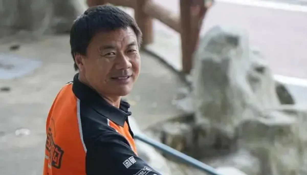 Repartidor de 56 años gana premio literario Lu Xun en China