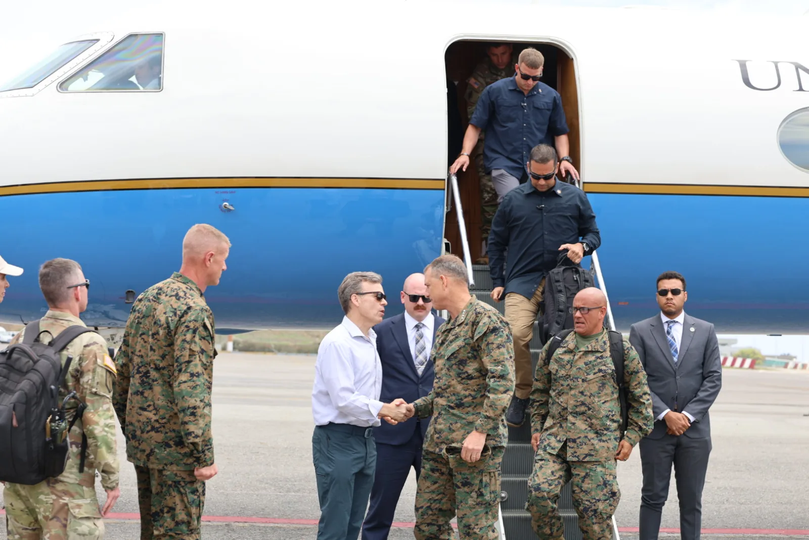 Donovan y Rodríguez hablan de reconstrucción en Caracas