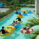 Marabinos aprovecharon el feriado en playas y piscinas